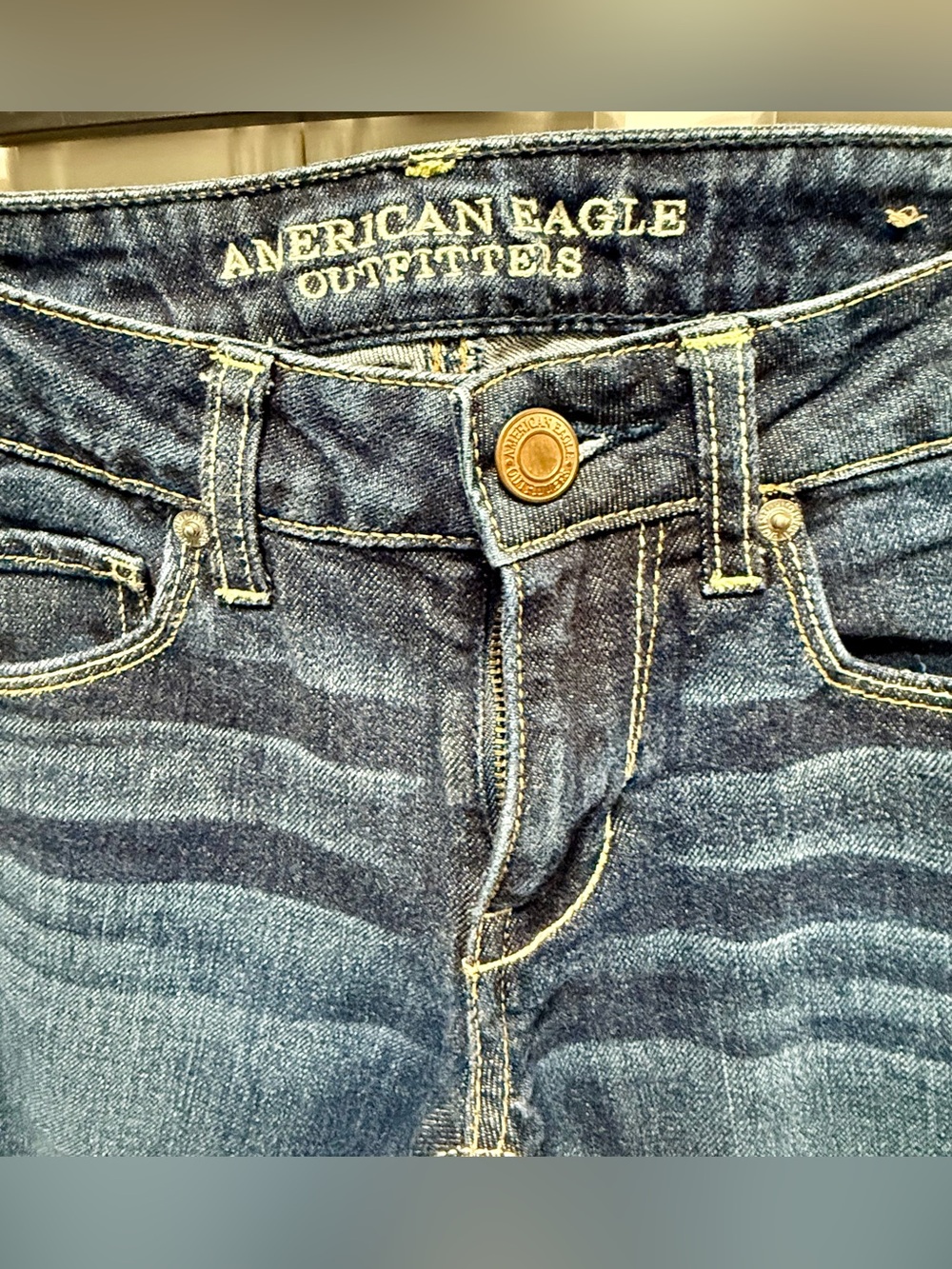 American Eagle Outfitters Women’s Dark Blue High-Rise Jeans